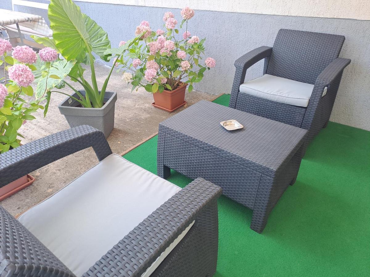 Studio Apartments Maslinik Крк Экстерьер фото