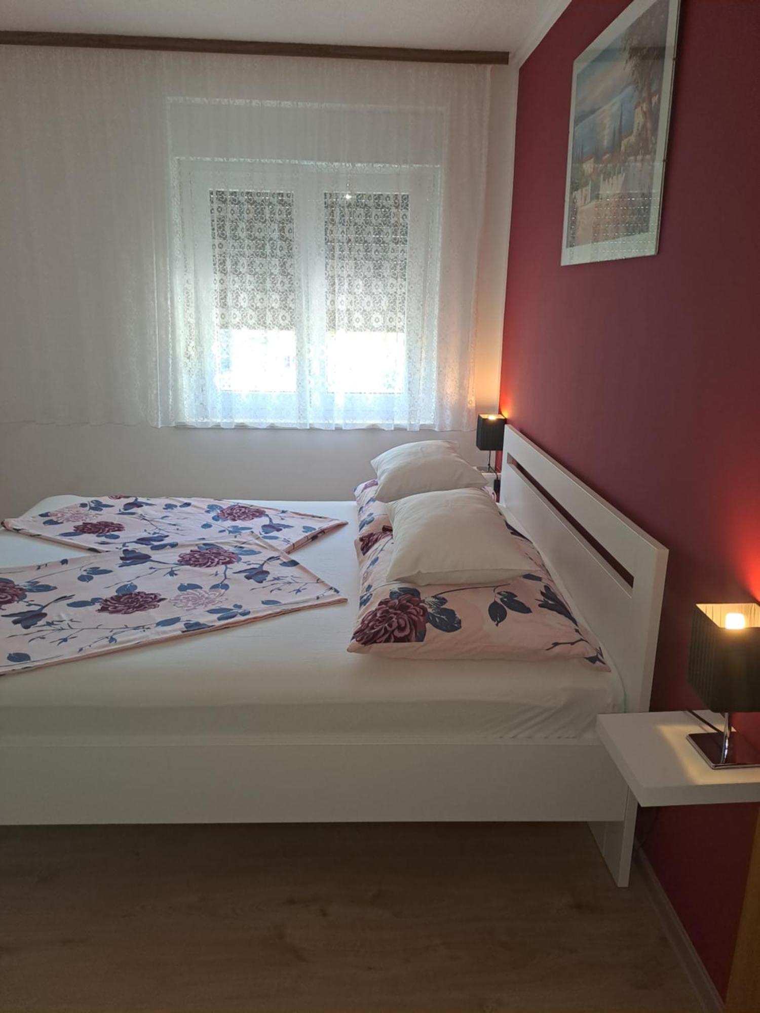 Studio Apartments Maslinik Крк Экстерьер фото