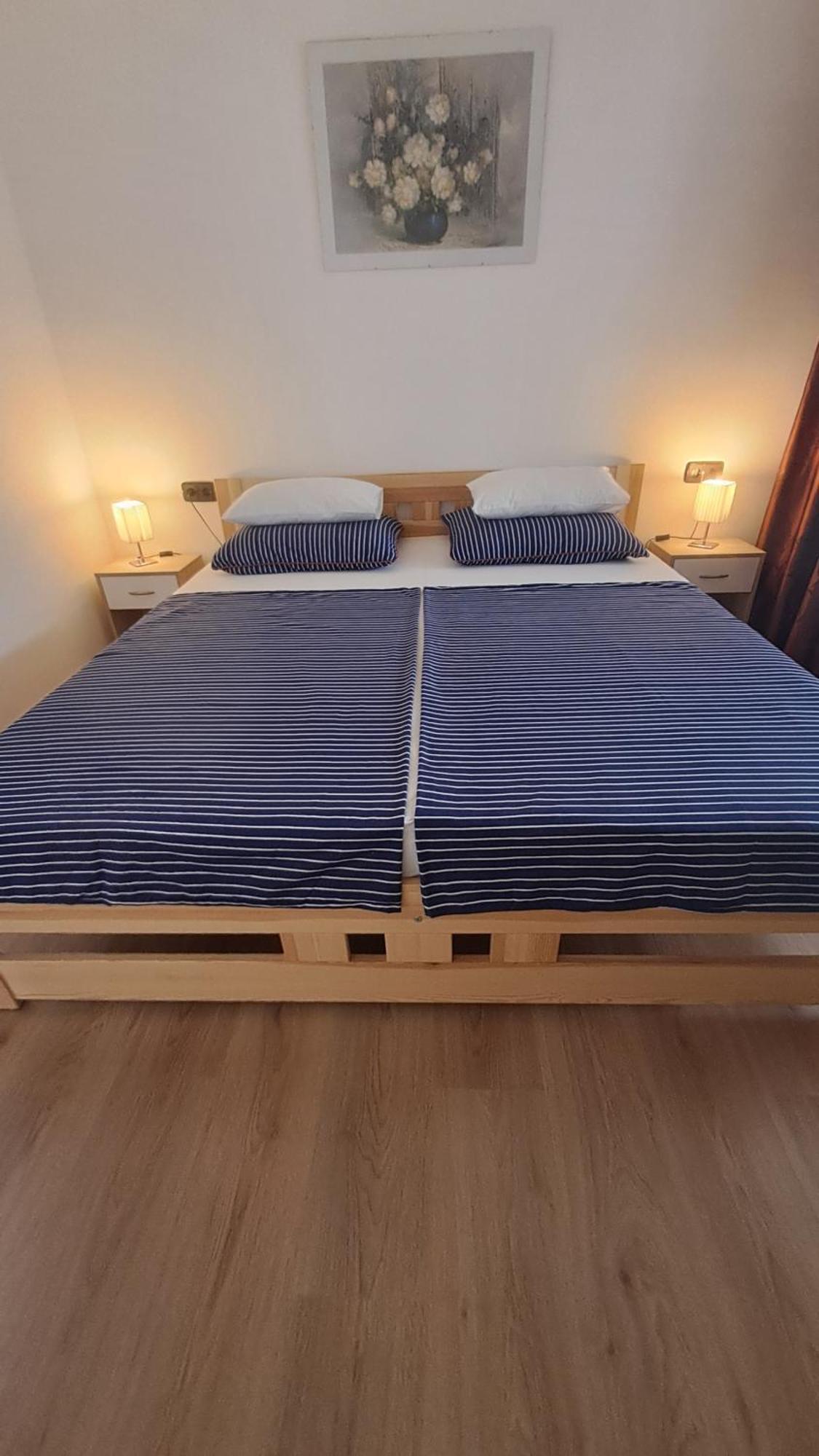 Studio Apartments Maslinik Крк Экстерьер фото